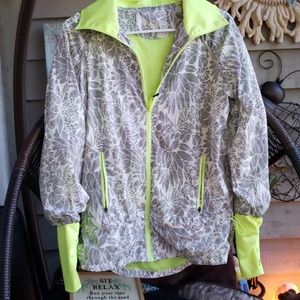 MPG Running windbreaker